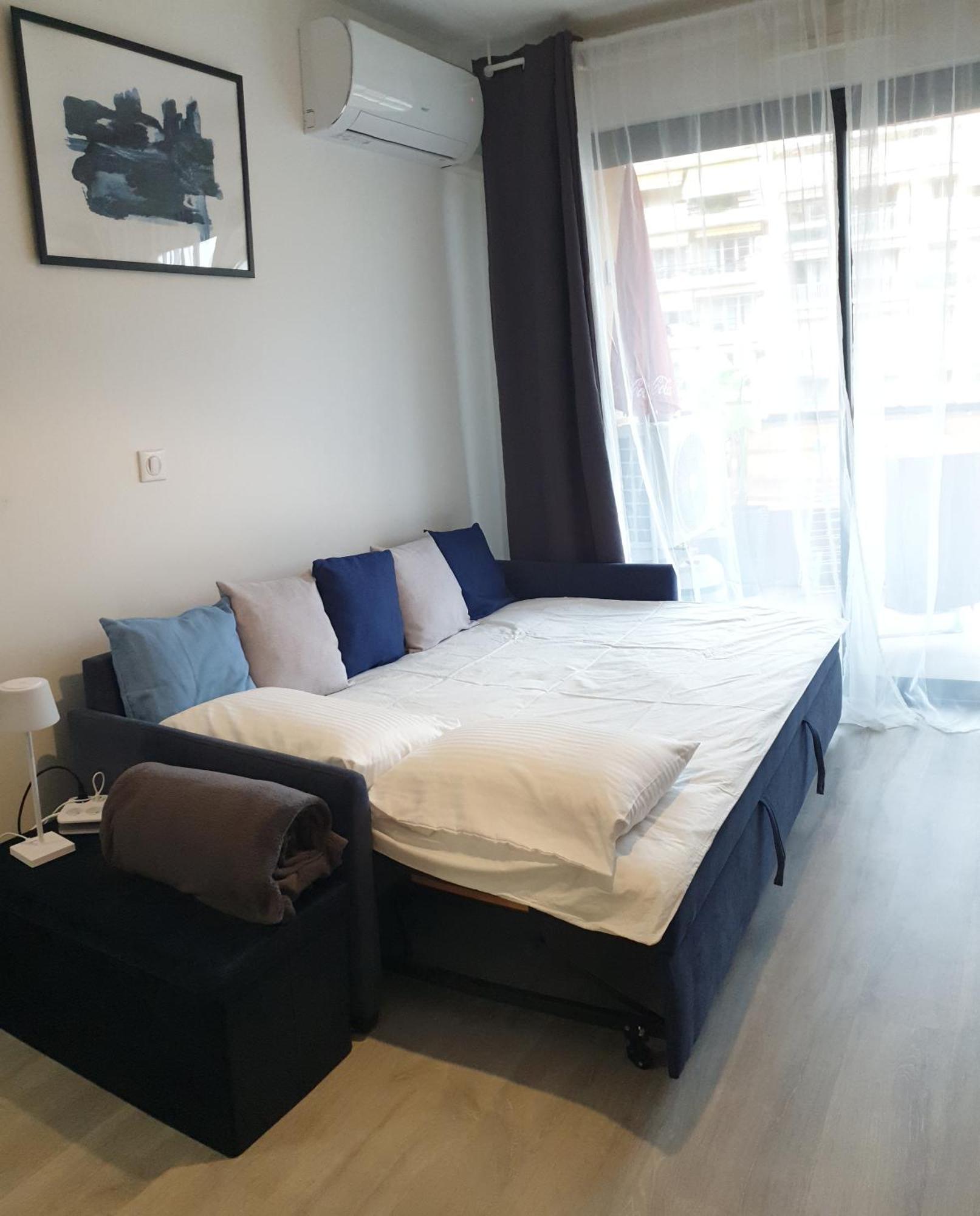 Appartement Cosy Au Centre Ville De マントン エクステリア 写真